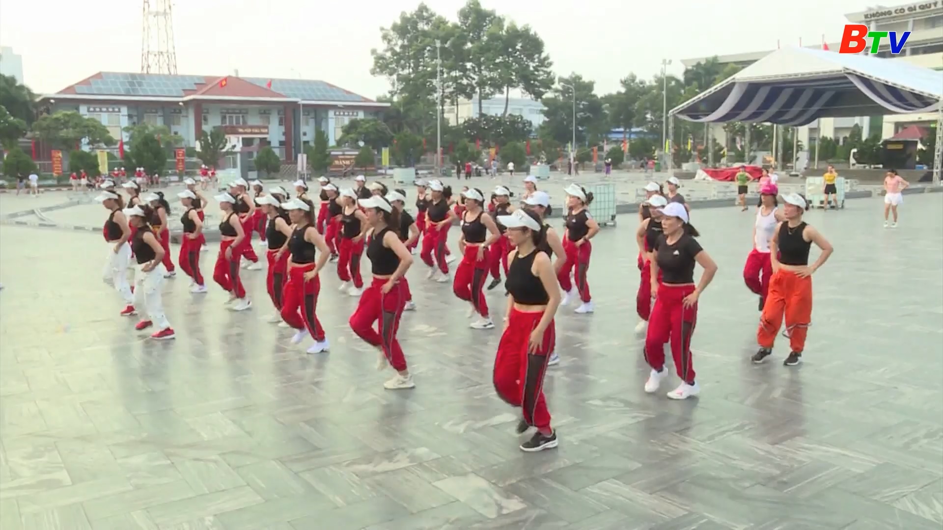 Shuffle Dance – Trẻ trung, hiện đại